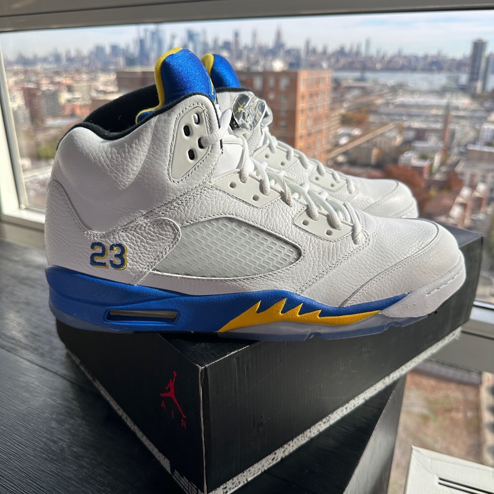 Auth. NIB Jordan 5 Retro Laney (2013) blue yellow white 13